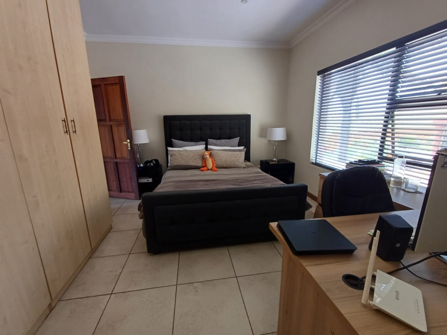 4 Bedroom Property for Sale in Glen Erasmia Gauteng