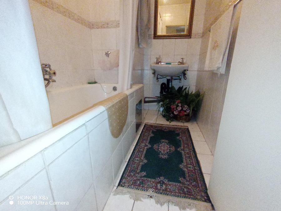 2 Bedroom Property for Sale in Denlee Gauteng