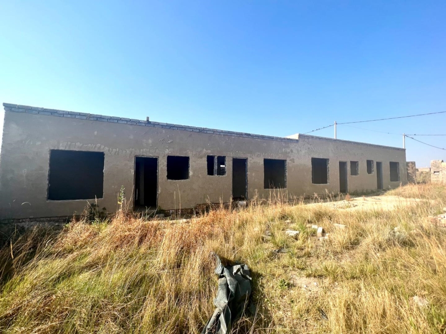 4 Bedroom Property for Sale in Mohlakeng Gauteng