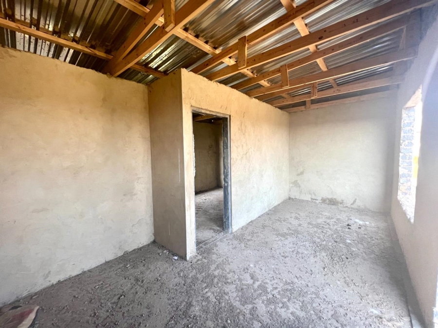 4 Bedroom Property for Sale in Mohlakeng Gauteng