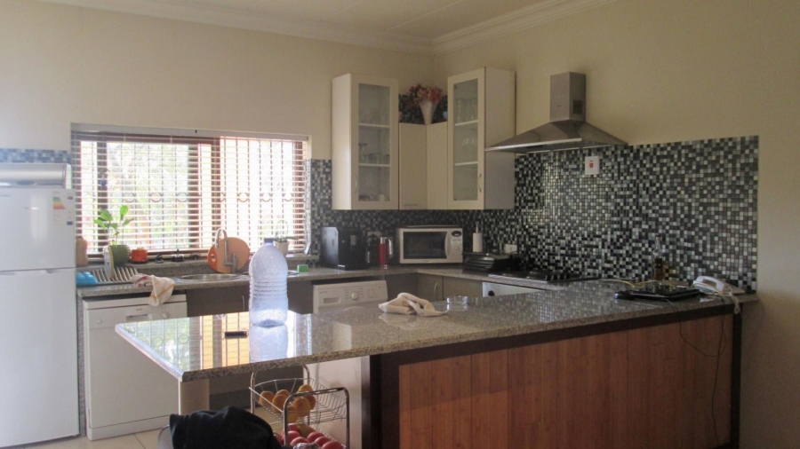 5 Bedroom Property for Sale in Linbro Park Gauteng