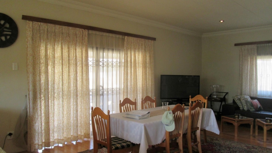 5 Bedroom Property for Sale in Linbro Park Gauteng