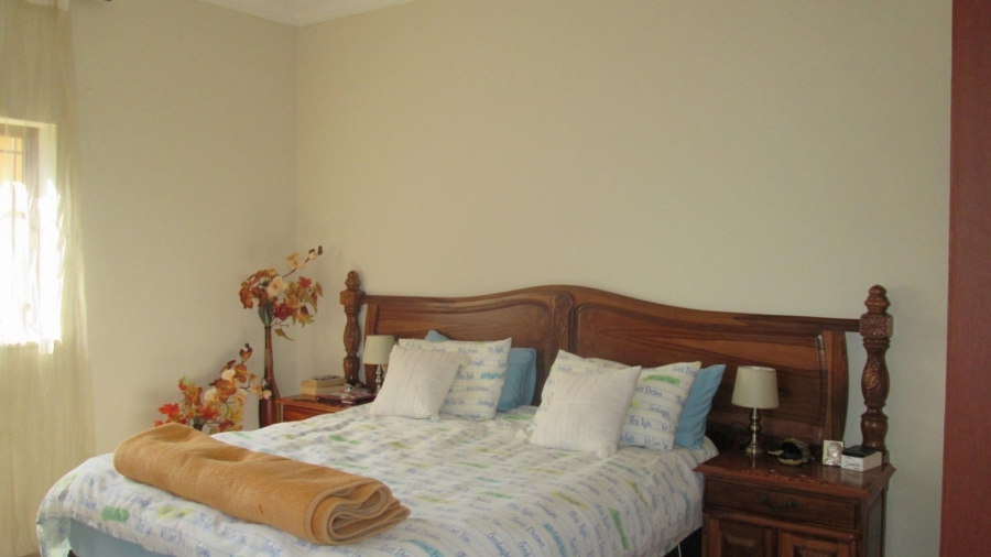 5 Bedroom Property for Sale in Linbro Park Gauteng