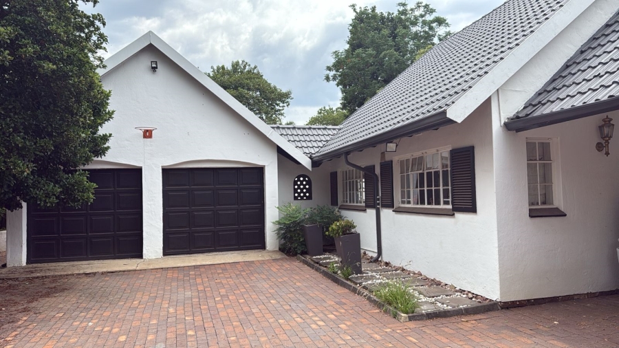 5 Bedroom Property for Sale in Klevehill Park Gauteng