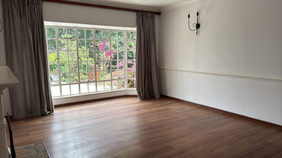 5 Bedroom Property for Sale in Klevehill Park Gauteng