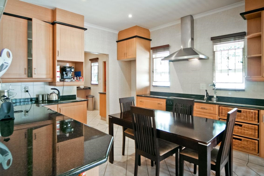 7 Bedroom Property for Sale in Observatory Gauteng