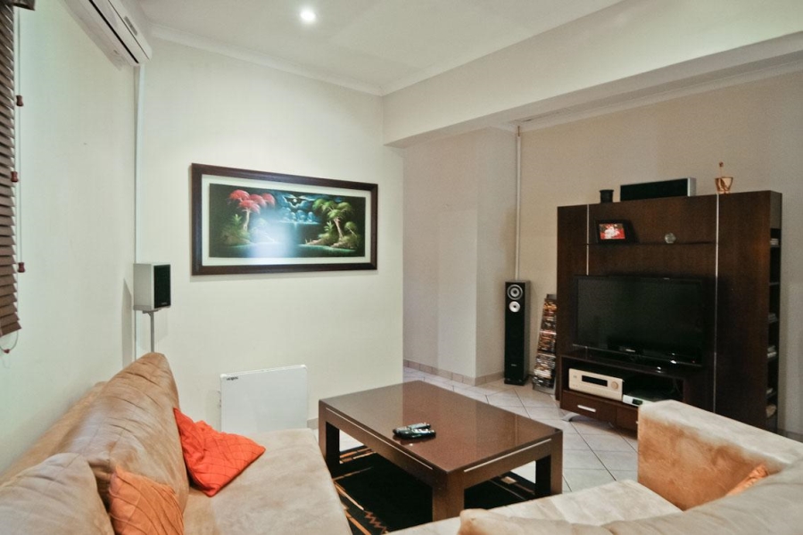 7 Bedroom Property for Sale in Observatory Gauteng