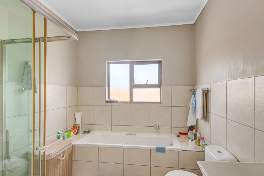 4 Bedroom Property for Sale in Kyalami Gauteng