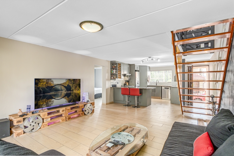 3 Bedroom Property for Sale in Barbeque Downs Gauteng