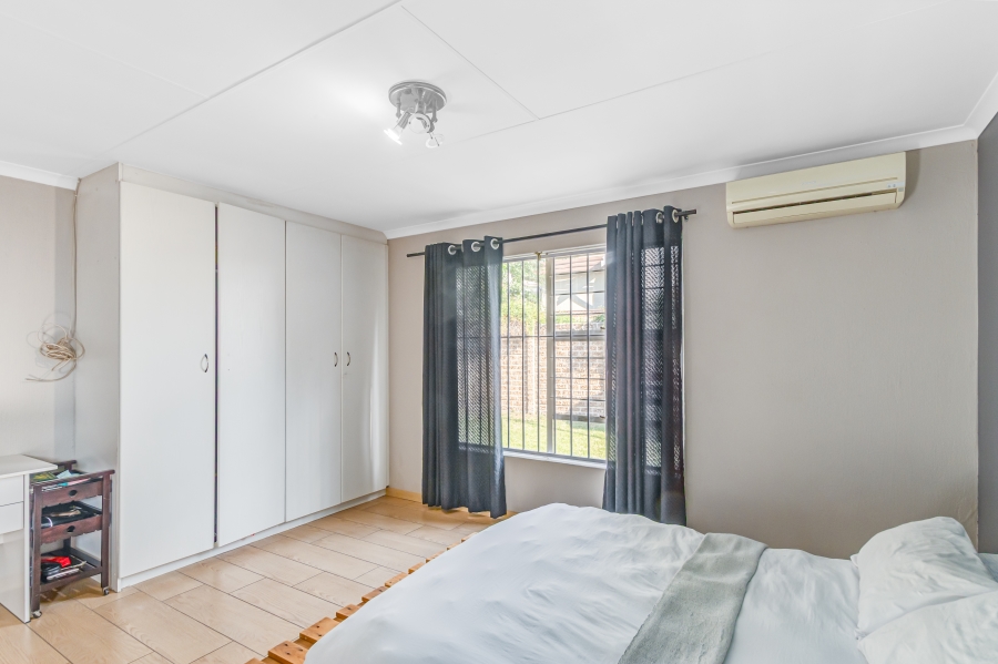 3 Bedroom Property for Sale in Barbeque Downs Gauteng