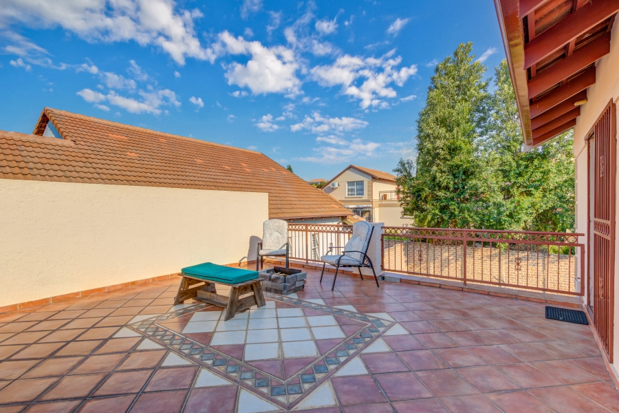 3 Bedroom Property for Sale in Barbeque Downs Gauteng