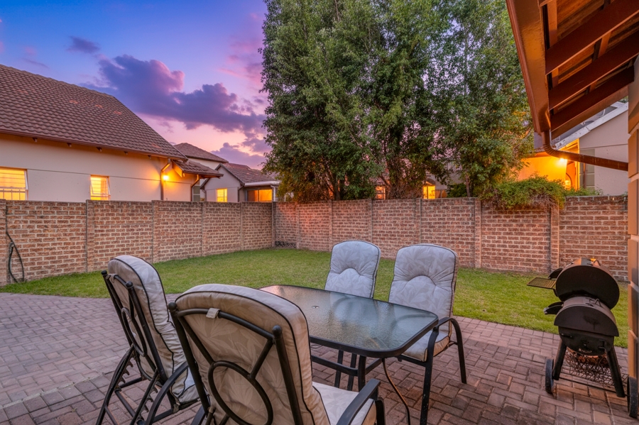3 Bedroom Property for Sale in Barbeque Downs Gauteng