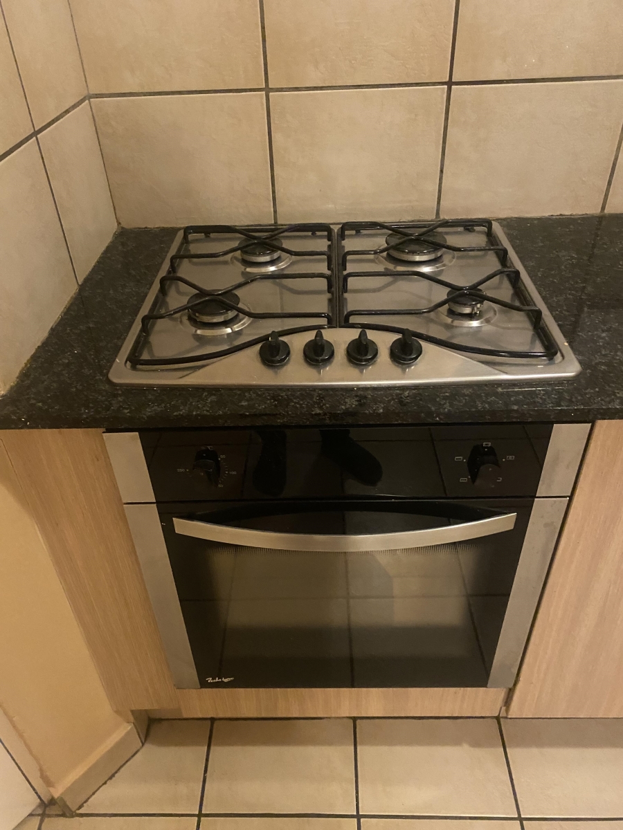 2 Bedroom Property for Sale in Buccleuch Gauteng