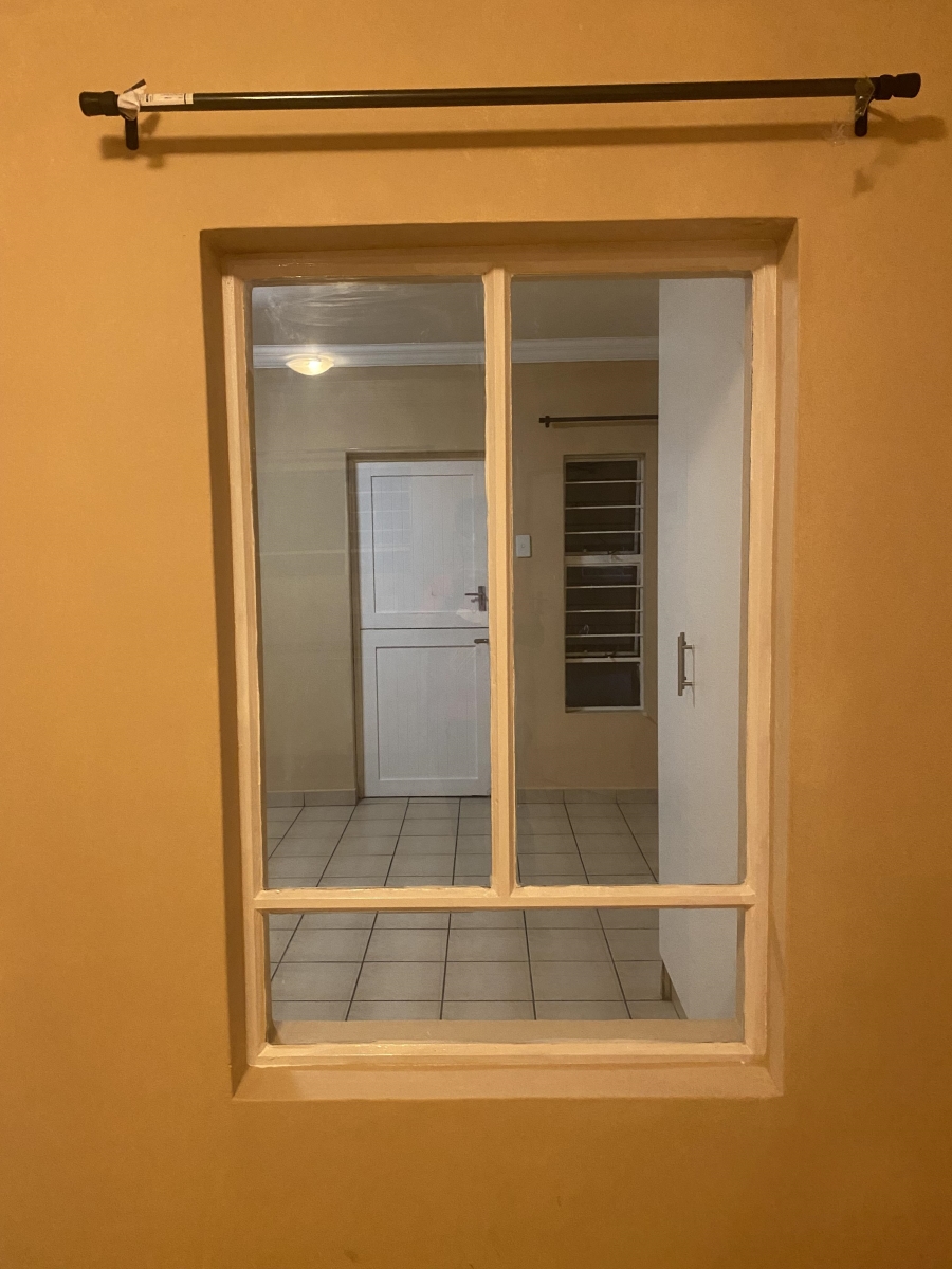 2 Bedroom Property for Sale in Buccleuch Gauteng