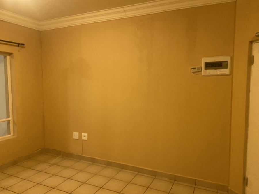 2 Bedroom Property for Sale in Buccleuch Gauteng