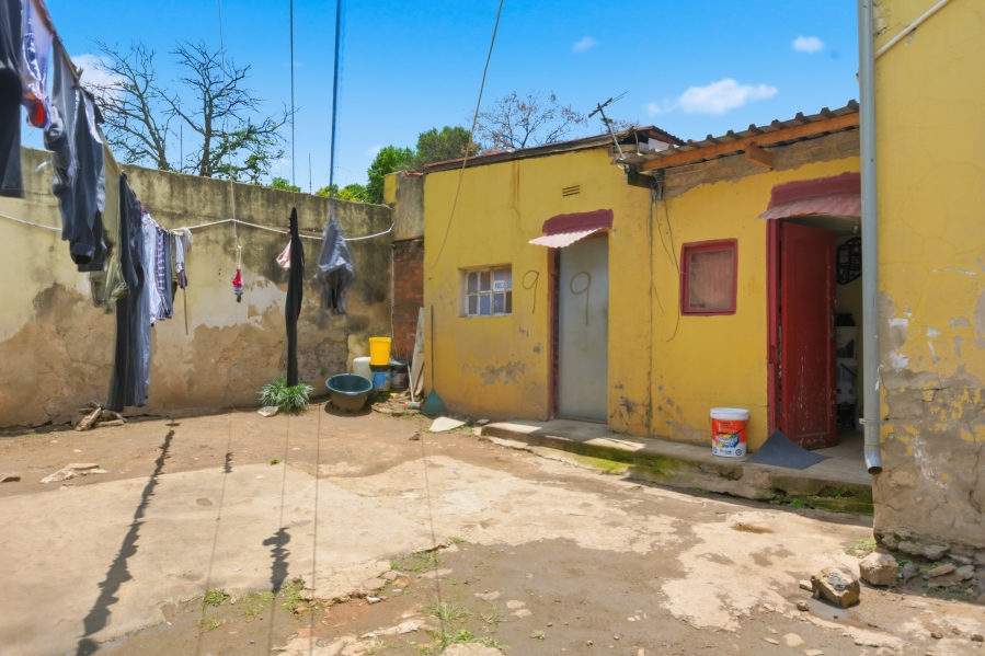 10 Bedroom Property for Sale in Bertrams Gauteng