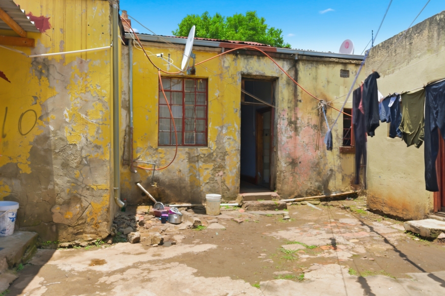 10 Bedroom Property for Sale in Bertrams Gauteng