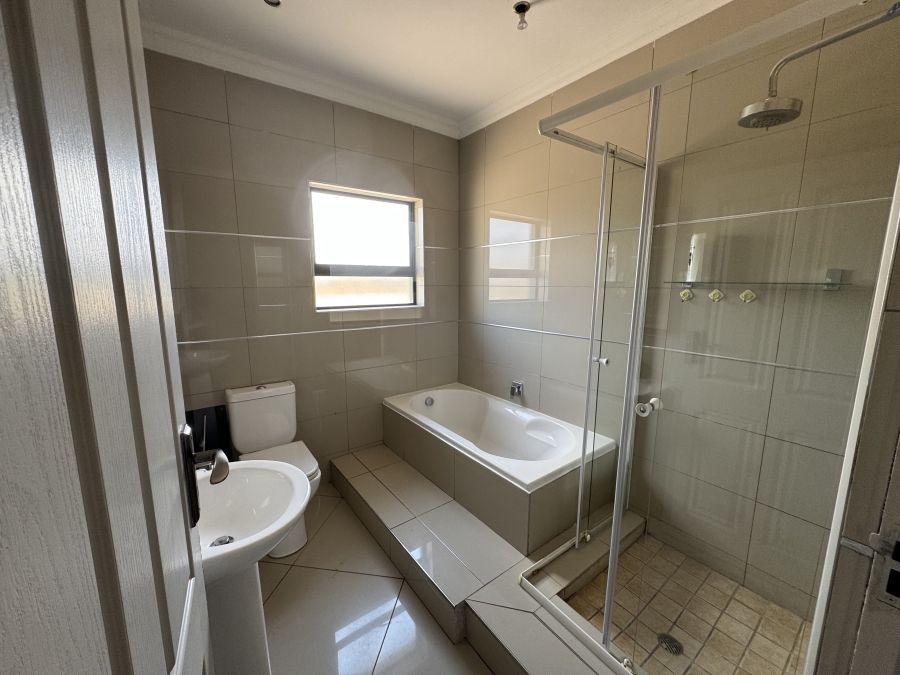 3 Bedroom Property for Sale in Olympus AH Gauteng