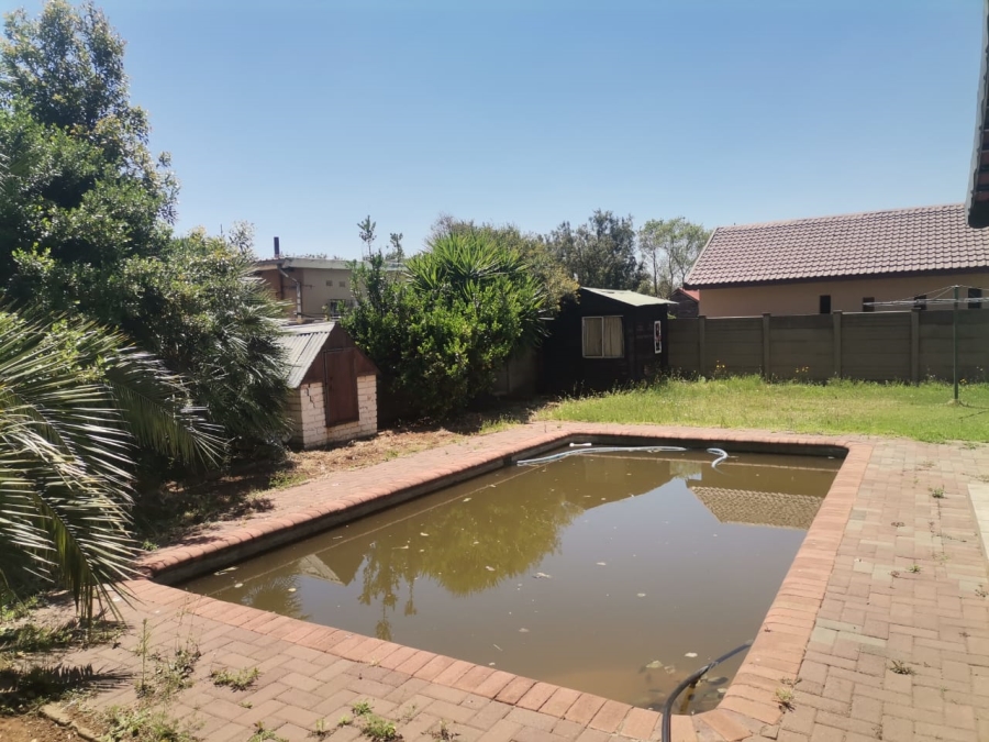 5 Bedroom Property for Sale in Vanderbijlpark SE 6 Gauteng