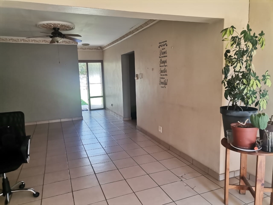5 Bedroom Property for Sale in Vanderbijlpark SE 6 Gauteng