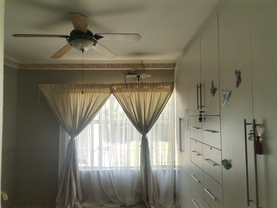 5 Bedroom Property for Sale in Vanderbijlpark SE 6 Gauteng