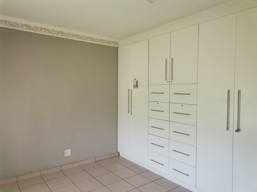 5 Bedroom Property for Sale in Vanderbijlpark SE 6 Gauteng