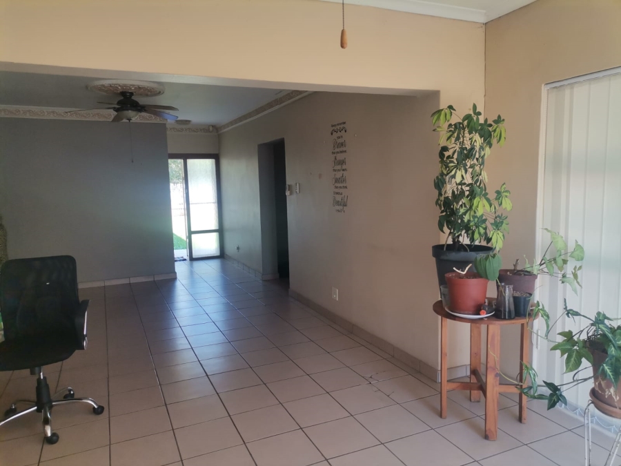 5 Bedroom Property for Sale in Vanderbijlpark SE 6 Gauteng