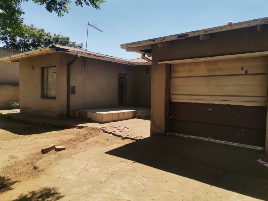 3 Bedroom Property for Sale in Vanderbijlpark CW 5 Gauteng