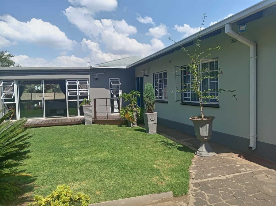 3 Bedroom Property for Sale in Vanderbijlpark CW 5 Gauteng