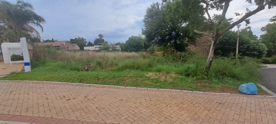 0 Bedroom Property for Sale in Country View Gauteng