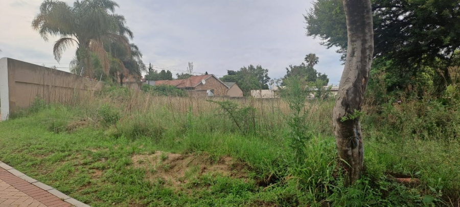 0 Bedroom Property for Sale in Country View Gauteng