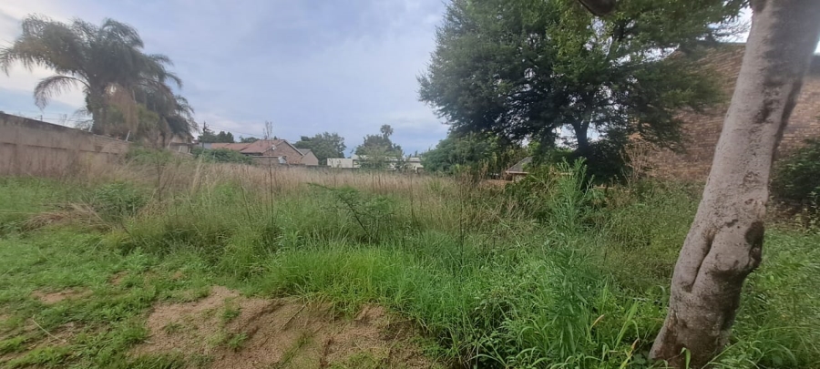 0 Bedroom Property for Sale in Country View Gauteng