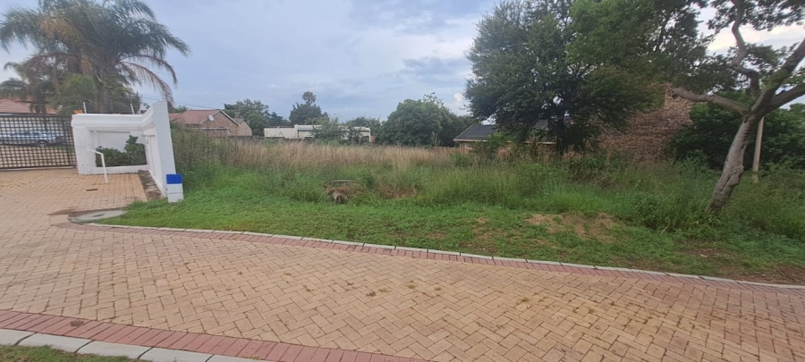 0 Bedroom Property for Sale in Country View Gauteng