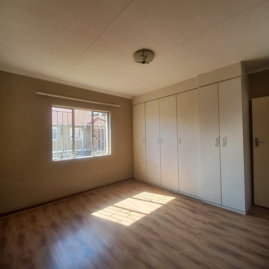 2 Bedroom Property for Sale in Comet Gauteng