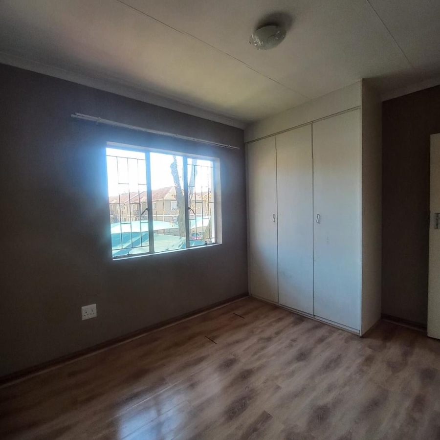 2 Bedroom Property for Sale in Comet Gauteng