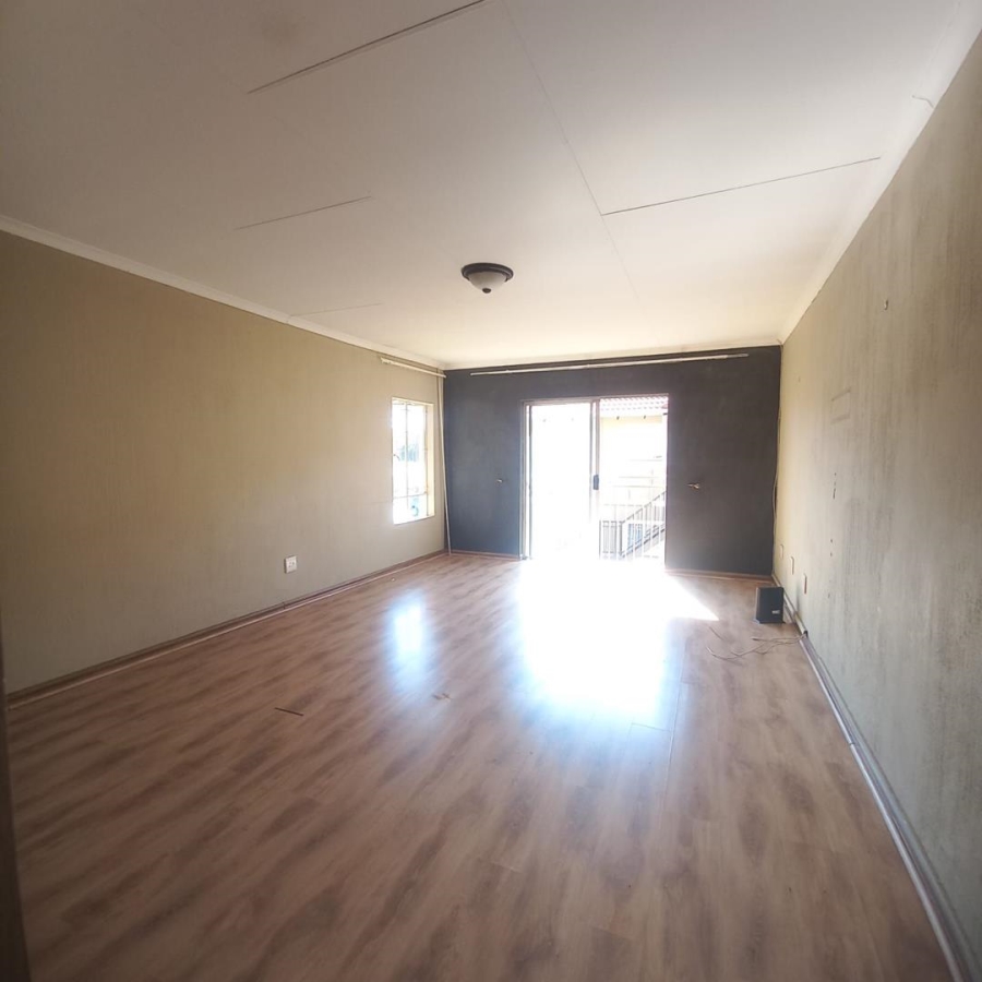 2 Bedroom Property for Sale in Comet Gauteng