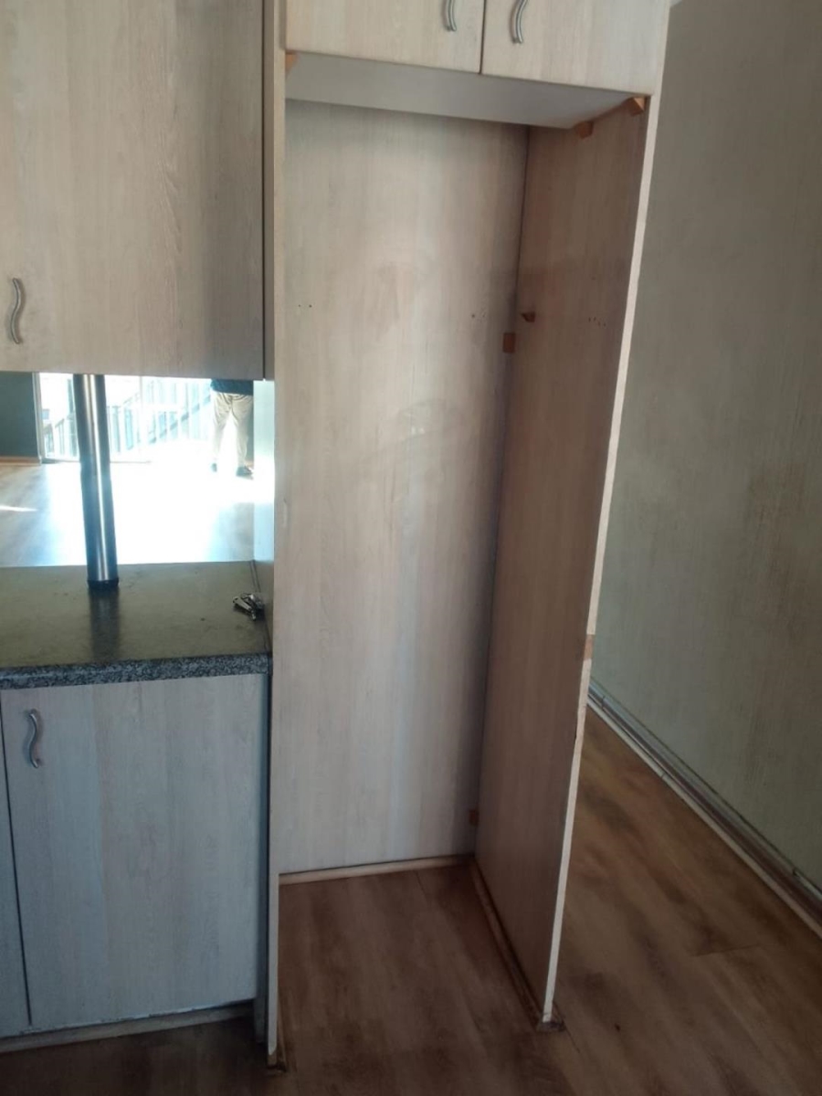 2 Bedroom Property for Sale in Comet Gauteng