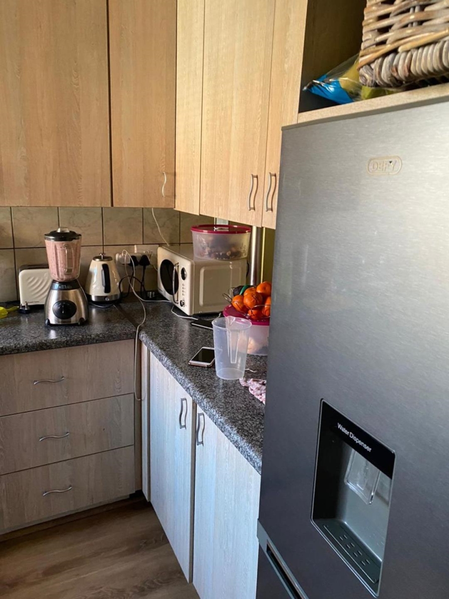 2 Bedroom Property for Sale in Comet Gauteng