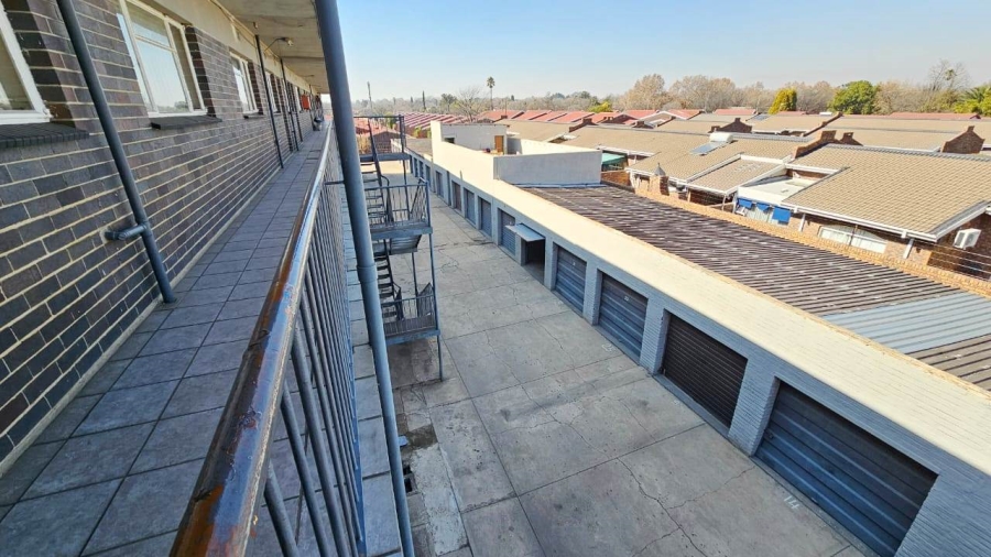 2 Bedroom Property for Sale in Three Rivers Gauteng