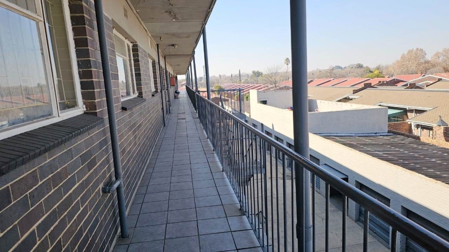 2 Bedroom Property for Sale in Three Rivers Gauteng