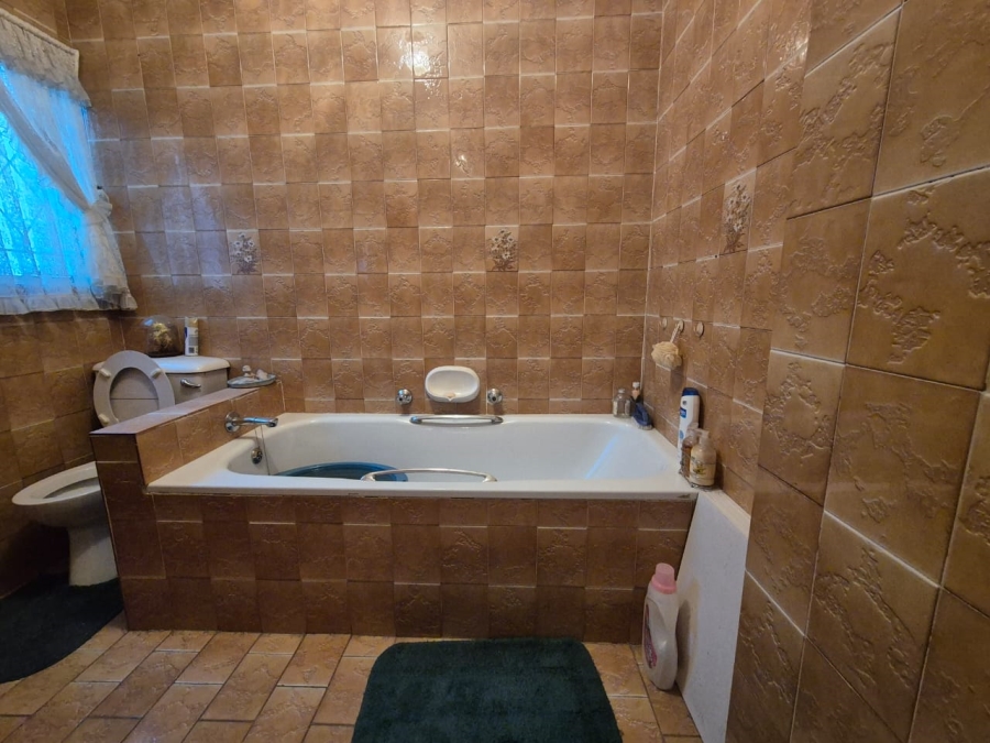 3 Bedroom Property for Sale in Vanderbijlpark CE 3 Gauteng