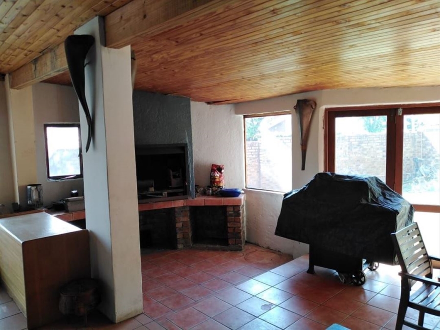 3 Bedroom Property for Sale in Edleen Gauteng