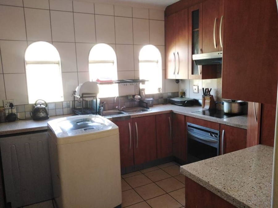 3 Bedroom Property for Sale in Edleen Gauteng