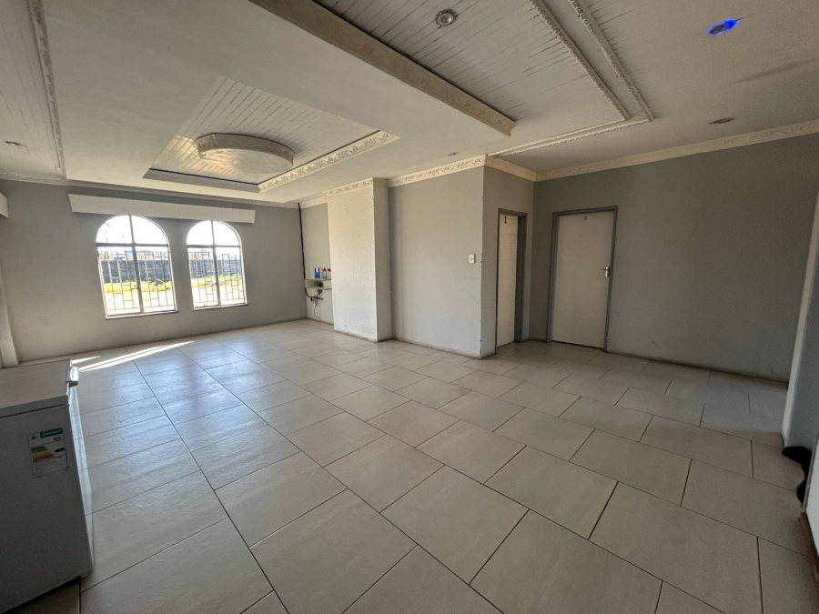 15 Bedroom Property for Sale in Bedworth Park Gauteng