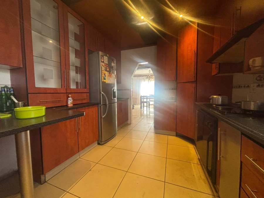 5 Bedroom Property for Sale in Bedworth Park Gauteng