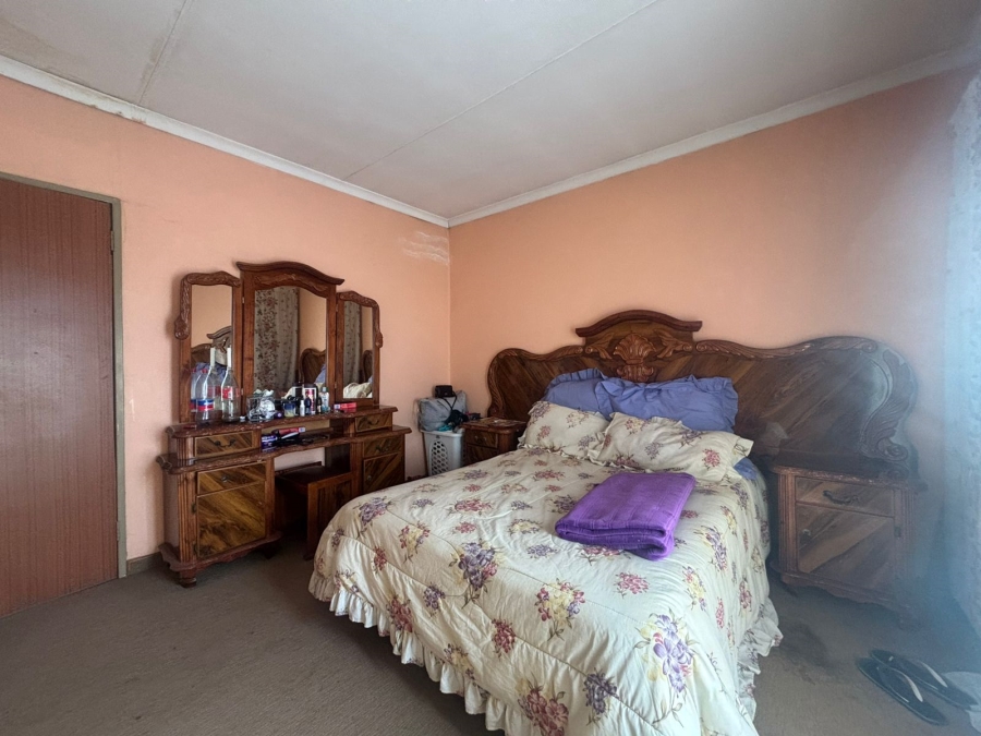 5 Bedroom Property for Sale in Bedworth Park Gauteng