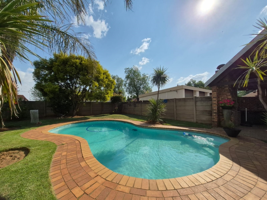3 Bedroom Property for Sale in Waldrift Gauteng