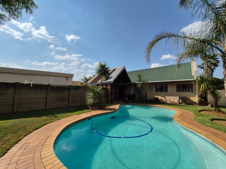 3 Bedroom Property for Sale in Waldrift Gauteng