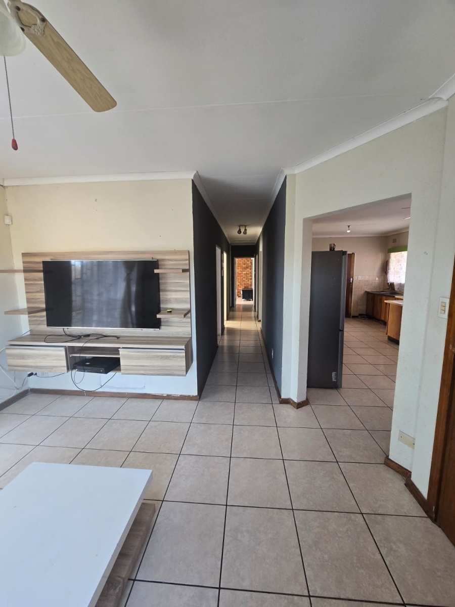 3 Bedroom Property for Sale in Meyerton Park Gauteng