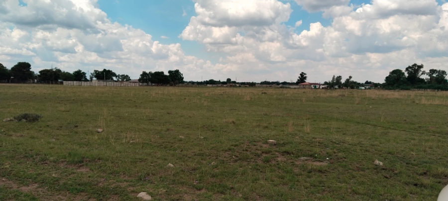 0 Bedroom Property for Sale in Boltonwold Gauteng